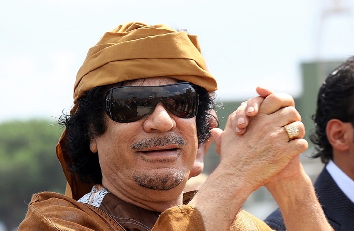 الرئيس الليبي معمر القذافي يظهر في الاقصر